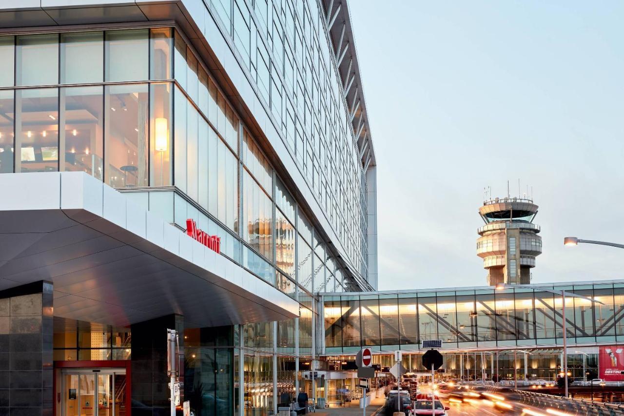 Marriott Montreal Airport In-Terminal Hotel Dorval Extérieur photo
